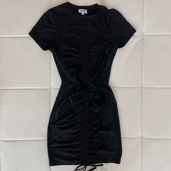 SUPERDOWN YASMINE RUCHED TIE DRESS. - Picture 1 of 3